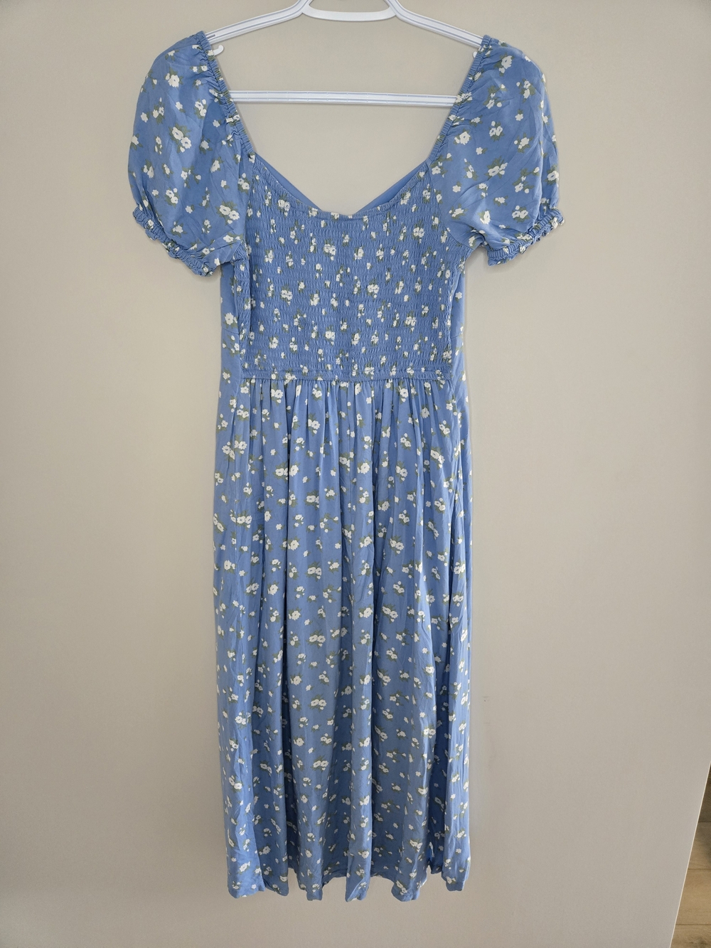 💙 Hollister Sky Blue Floral Midi Dress with Puff Sleeves - Picture 2 of 5